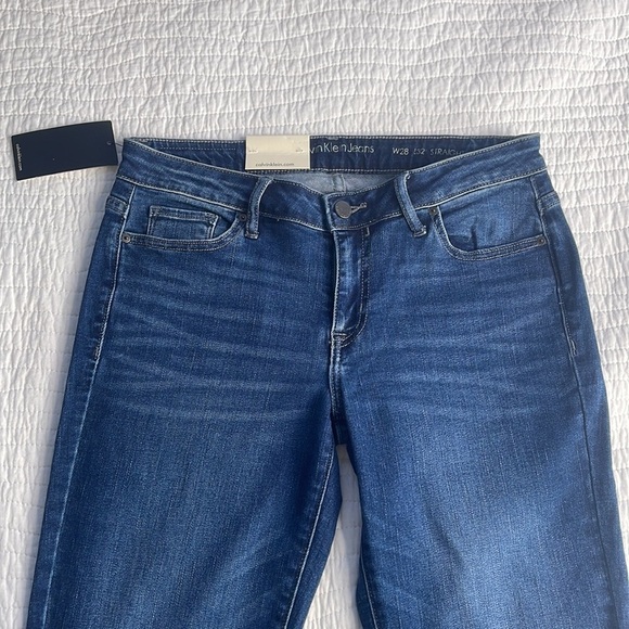 CALVIN KLEIN Straight Leg Blue Jeans Size 28X32 NWT. #0069 - Picture 6 of 13